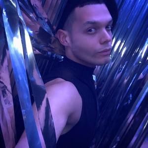 Meet your Posher, Kelvin